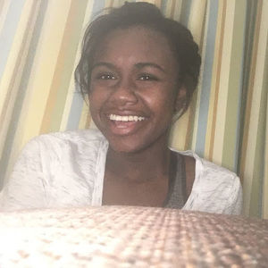 Meet your Posher, Camille